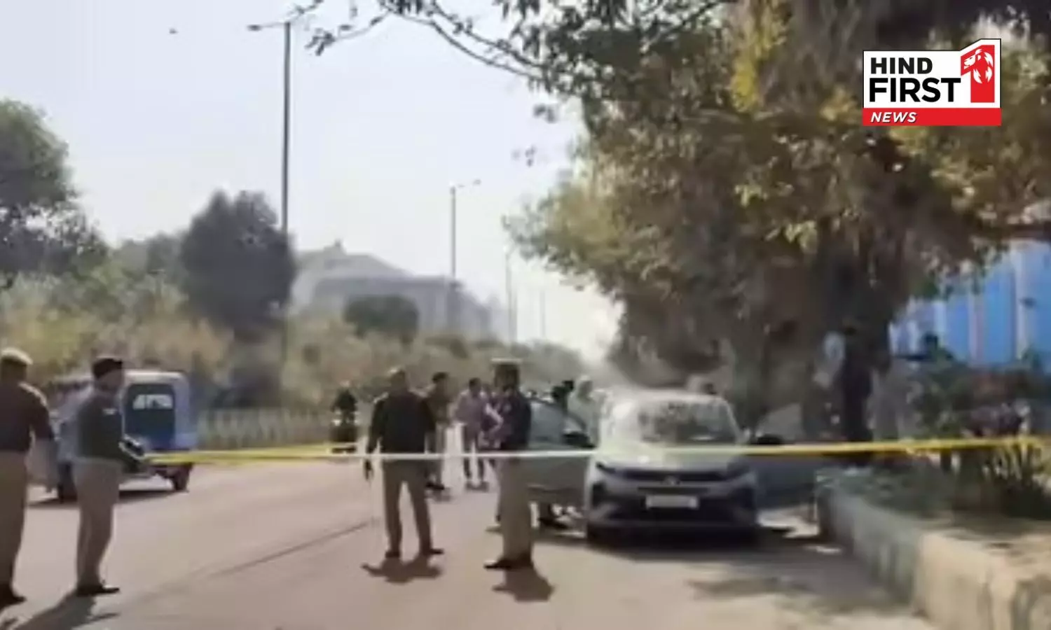 Noida: Bodies of a young man and woman found inside a car, Noida police taken immediate action Noida: Bodies of a young man and woman found inside a car, Noida police taken immediate action