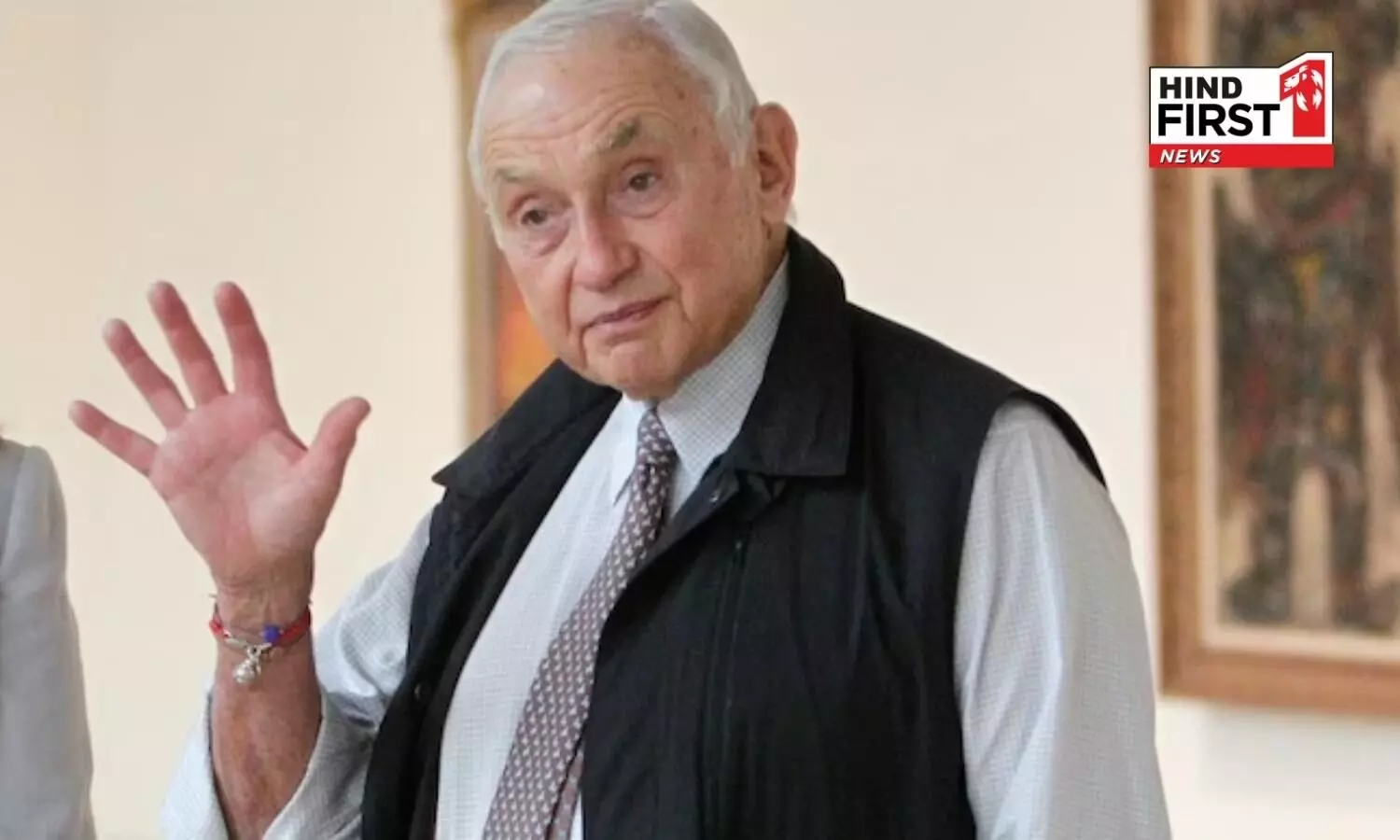 Who Is Les Wexner? Billionaire Says He Was ‘Duped’ by Jeffrey Epstein Who Is Les Wexner? Billionaire Says He Was ‘Duped’ by Jeffrey Epstein