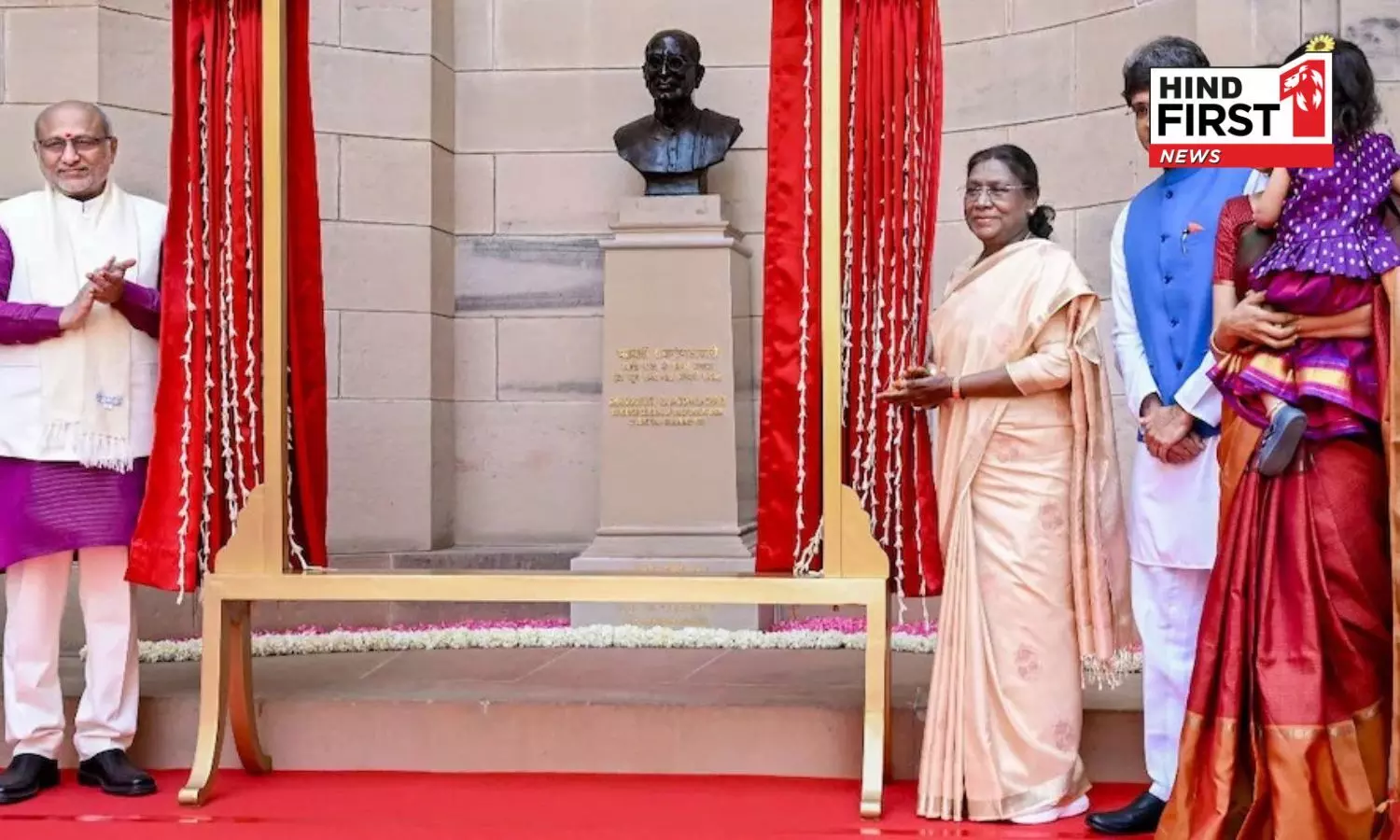 Rajajis statue replaces Lutyens statue at Rashtrapati Bhavan... Architects great-grandson expresses regret Rajajis statue replaces Lutyens statue at Rashtrapati Bhavan... Architects great-grandson expresses regret