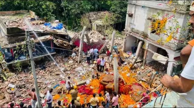 Destruction at firecracker factory