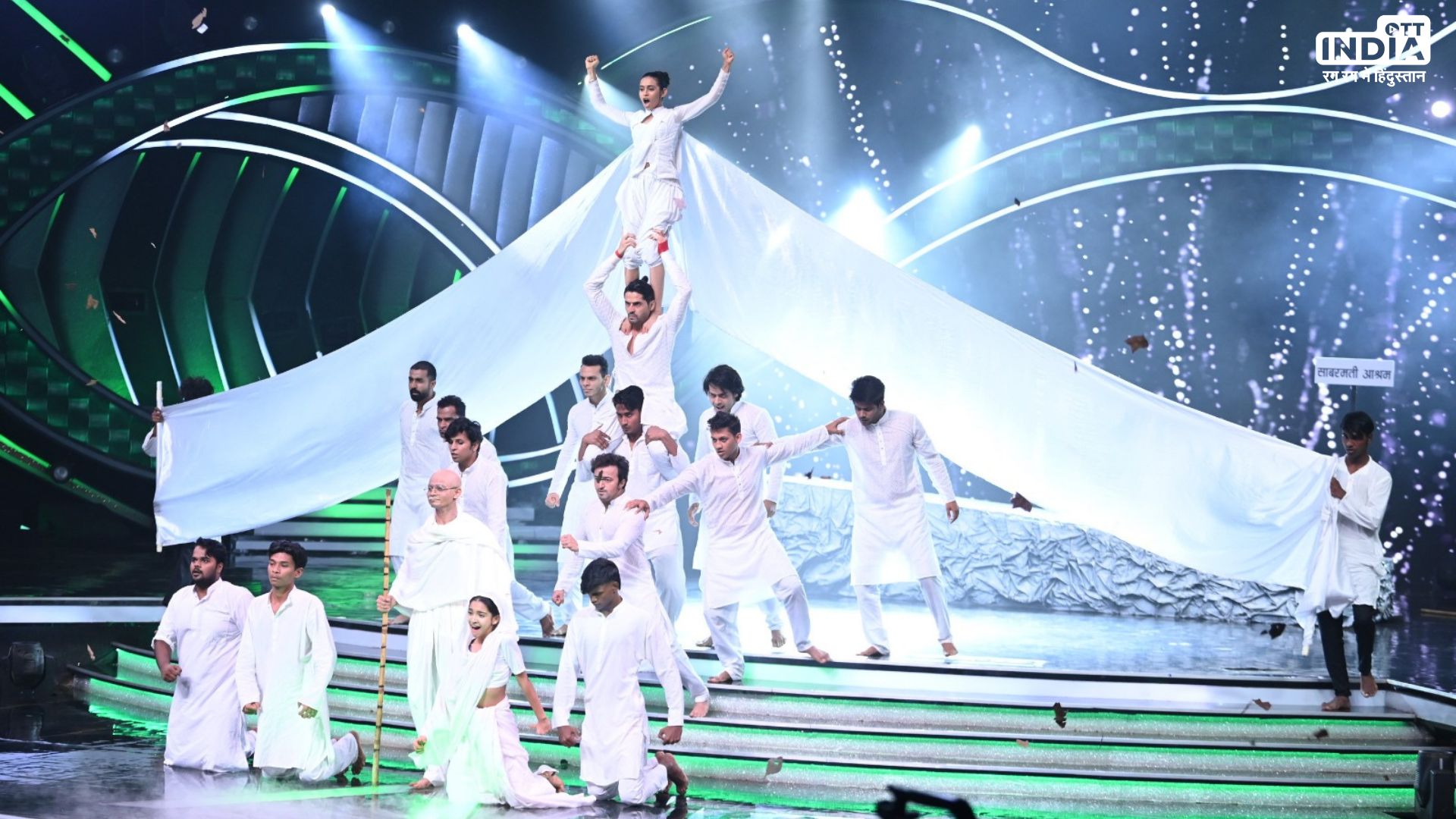 Kavita Seth presents Deparna Goswami with the sparkling new name Bijlee