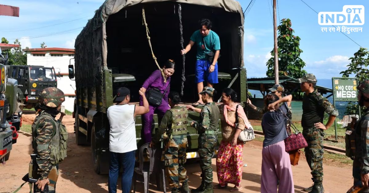More than 200 Meiteis come back from Myanmar, Manipur Chief Minister applauds Indian Armys contribution