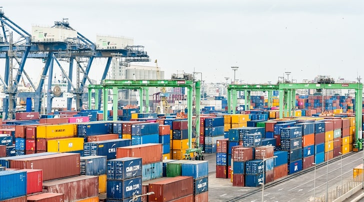 In accordance with the agreement, India will eliminate additional taxes on chickpeas (10%), lentils (20%), fresh or dried almonds (Rs 7 per kg), shelled almonds (Rs 20 per kg), walnuts (20%), and apples (20%).