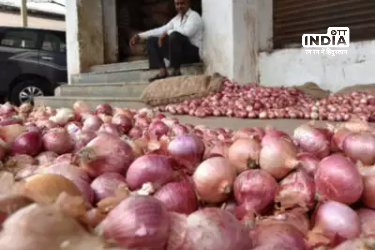 Onion Traders in Nashik are on protest opposing governments recent decision to raise the export duty on onions