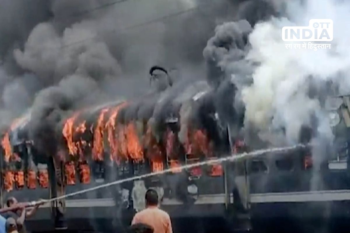 A massive fire broke out in a train engine near Dahod, Gujarat A massive fire broke out in a train engine near Dahod, Gujarat