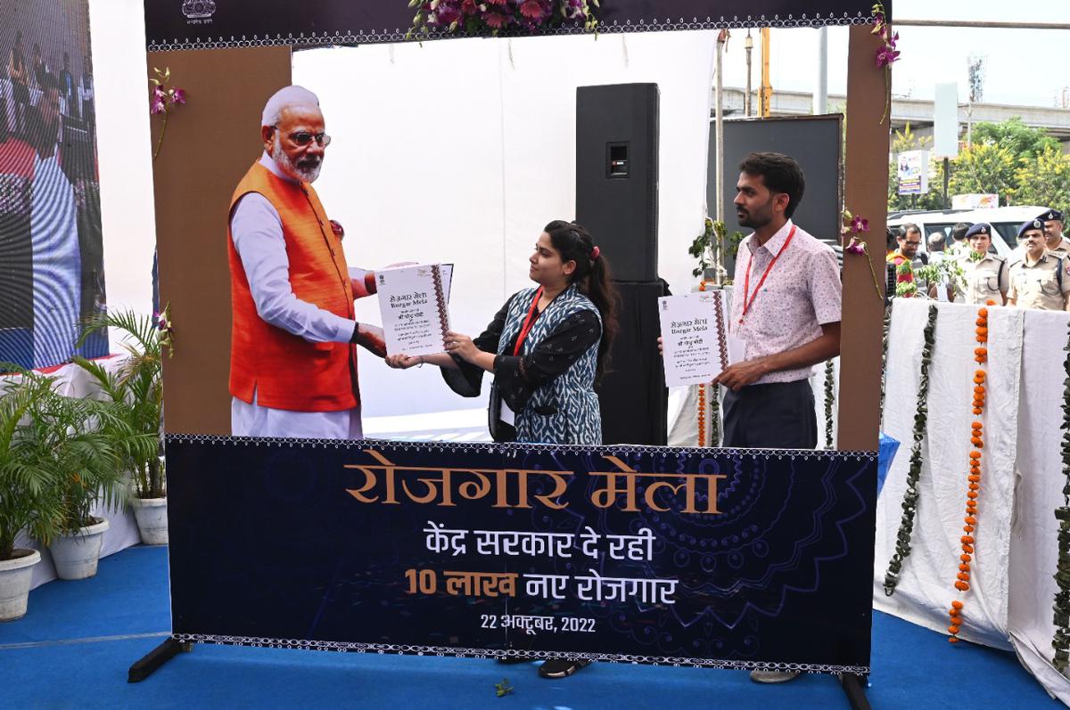 India's unemployment rate fell in September to its lowest level in a year: Potential reasons for this favorable decline