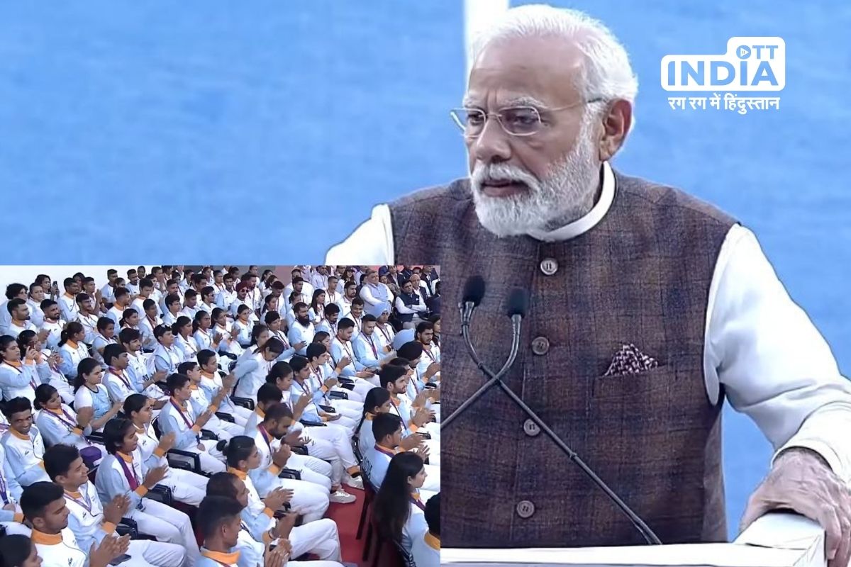 PM Modi meets with Asian games achievers PM Modi meets with Asian games achievers