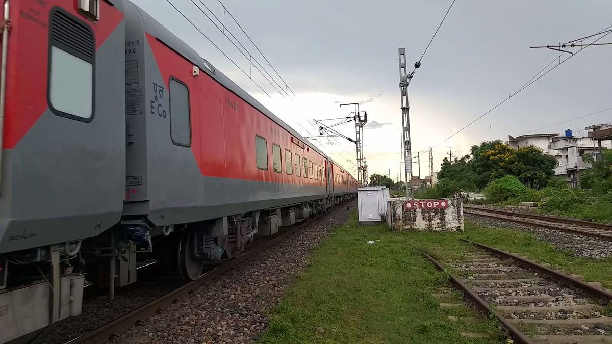 Indian Railways has announced 283 special trains for the festive season: Checkout complete details here