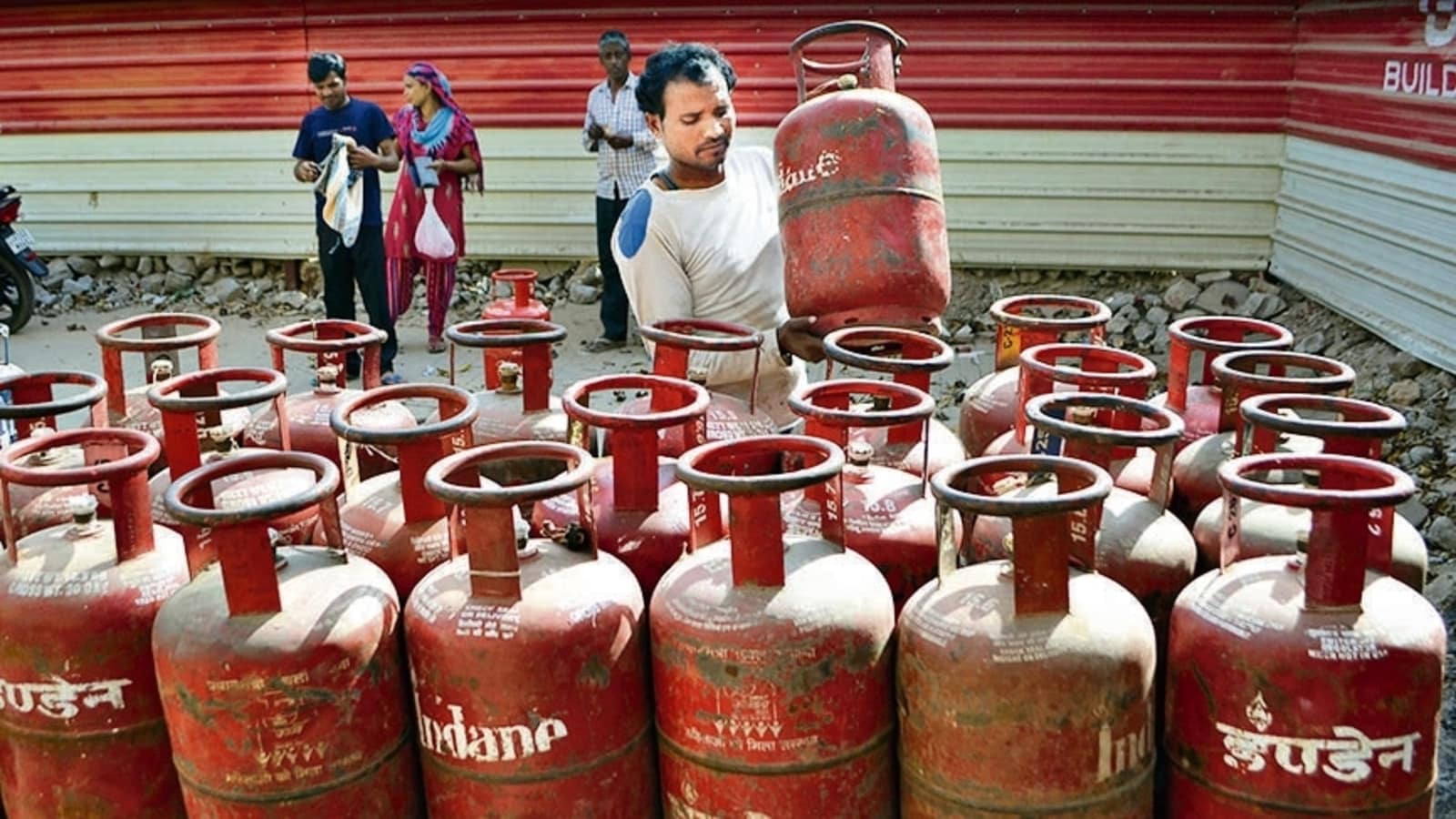 Commercial LPG gas cylinder prices went up by Rs. 100. Check any possible effects on consumers