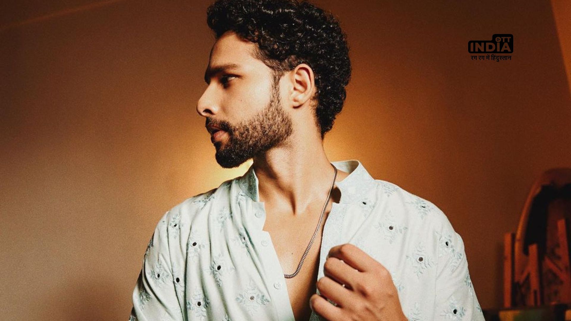 Siddhant Chaturvedis Instagram Poetry: A Journey Through the heart and mind Siddhant Chaturvedis Instagram Poetry: A Journey Through the heart and mind