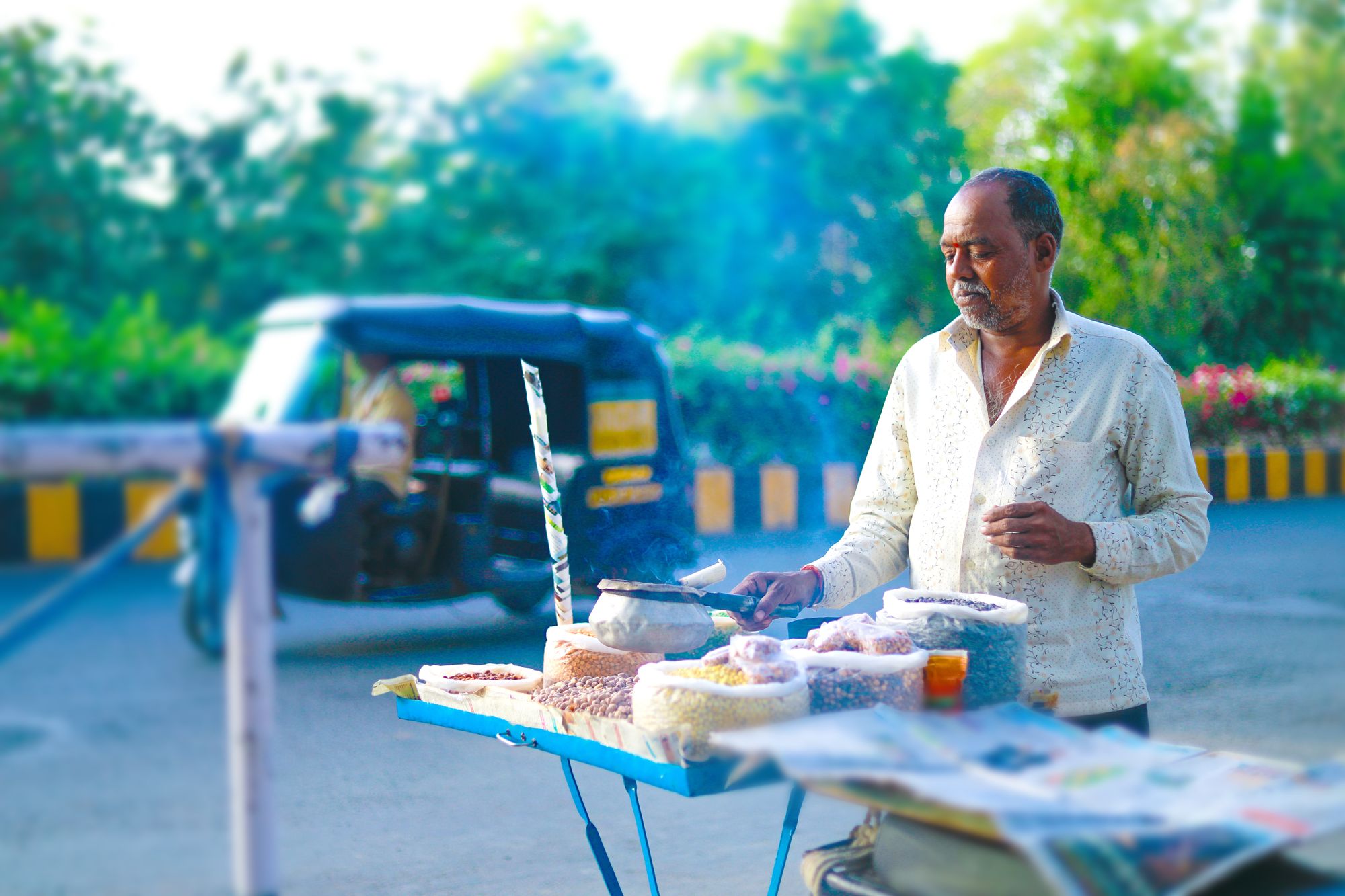 Under PM SVANidhi Program 50 lakh street vendors had received payments: Learn about this program