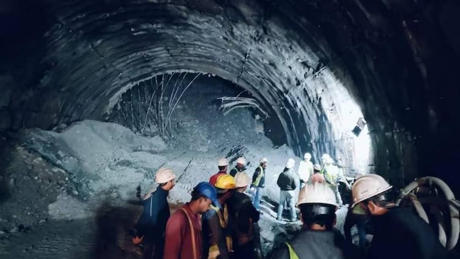 36 construction workers trapped inside the Brahmakhal-Yamunotri national highway