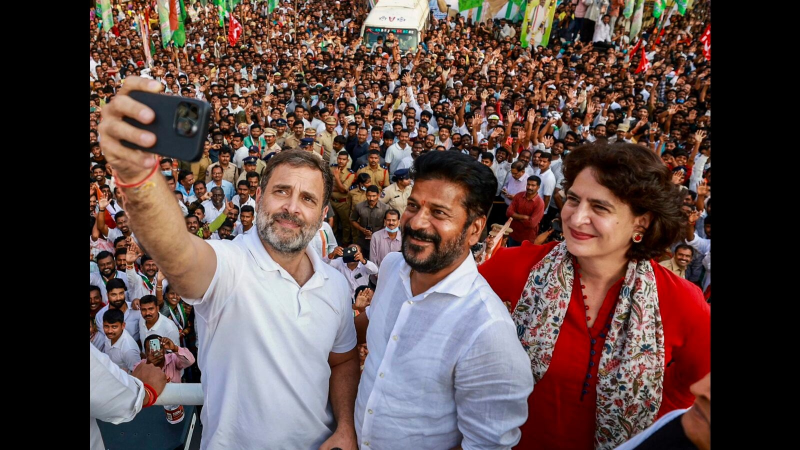 Anumula Revanth Reddy with Rahul Gandhi and Priyanka Gandhi Vadra