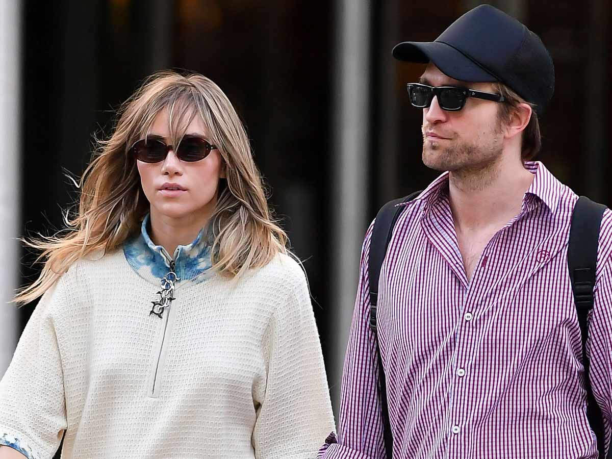 Suki Waterhouse and Robert Pattinson
