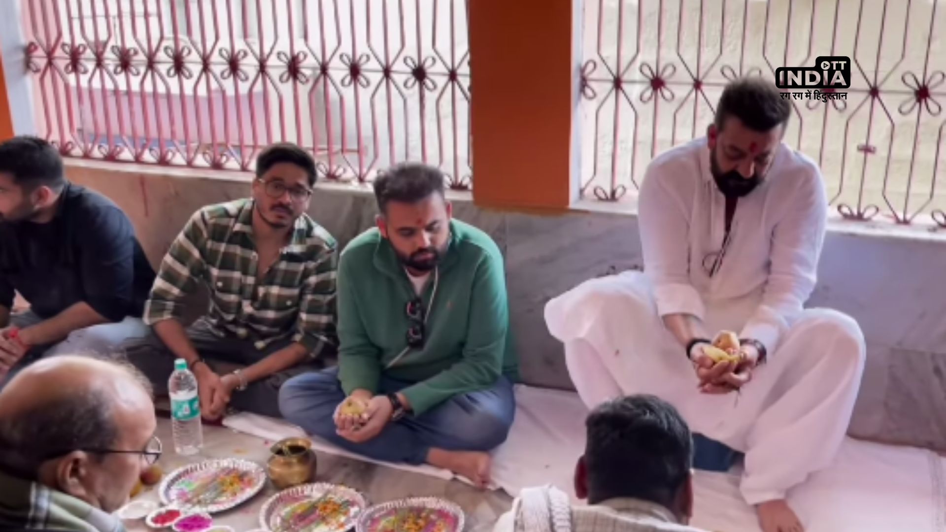 Sanjay Dutt conducts Pind Daan ceremony in Gaya, praying for past, present, and future blessings