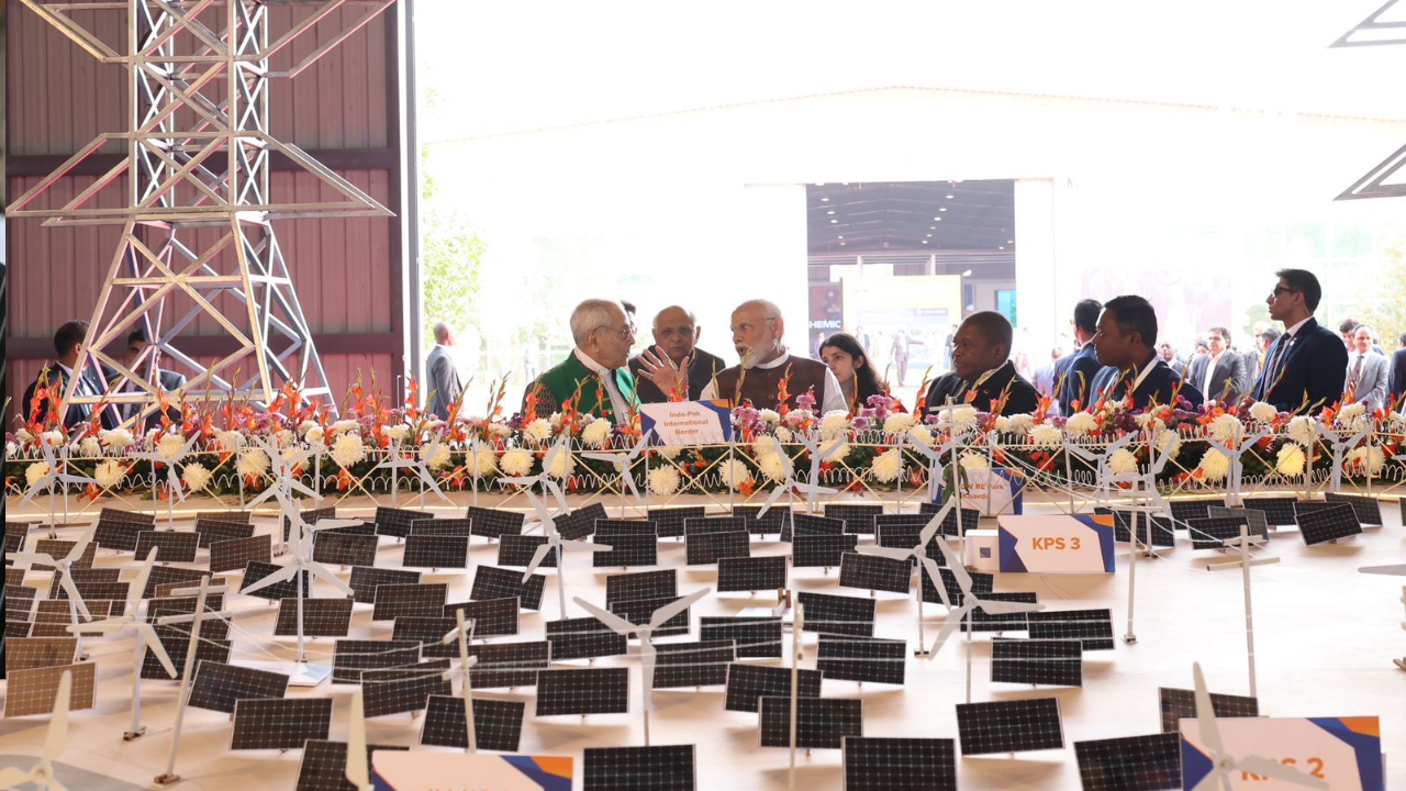 Vibrant Gujarat Summit 2024: PM Modi will officially open the Summit at Mahatma Mandir at 10 in the morning
