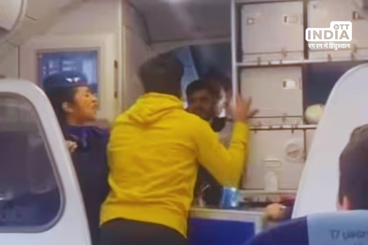 Jyotiraditya Scindia reacts to Indigo passenger slapping pilot over flight delay