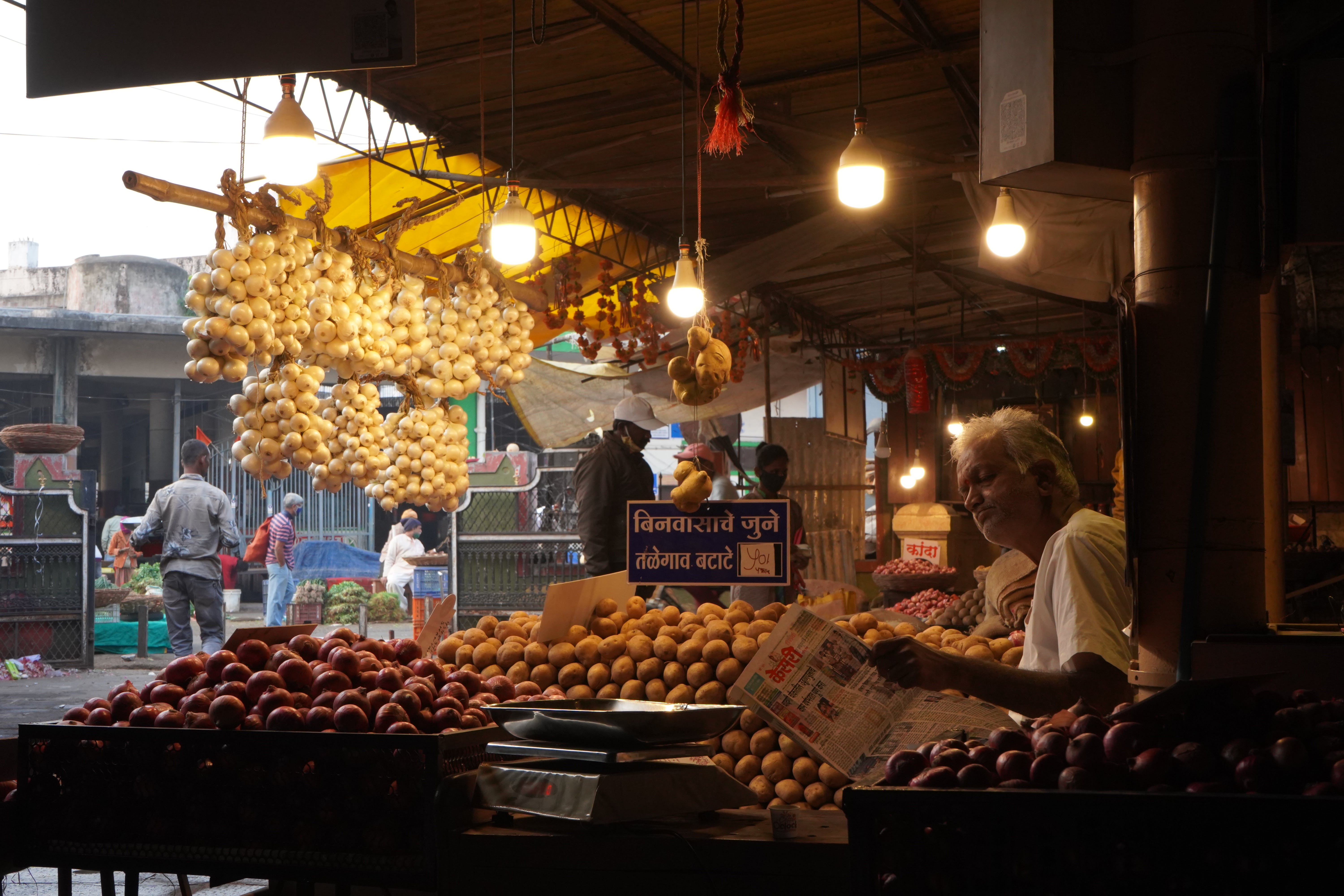 price: Consumer inflation reached a four-month high of 5.69%, within the tolerance range of RBI