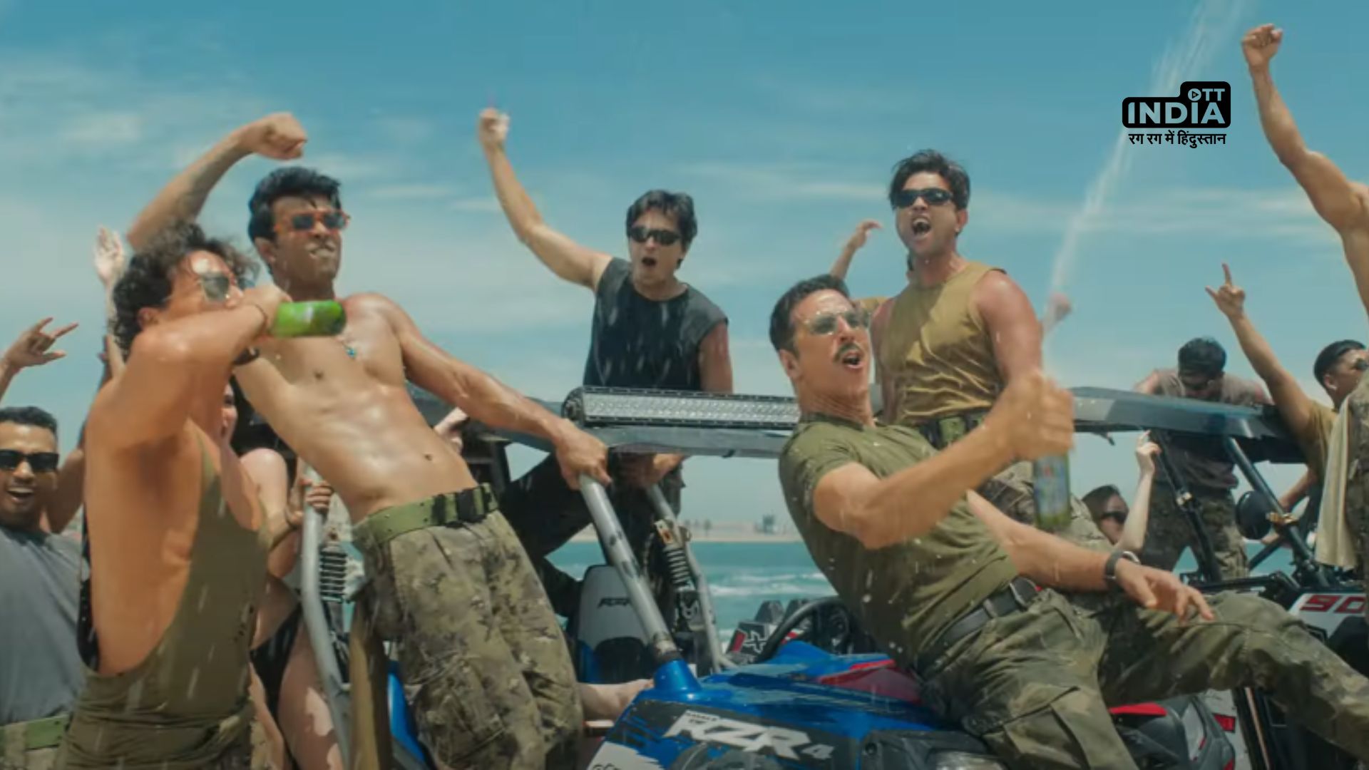 Akshay Kumar & Tiger Shroff get into the groove in upcoming actioner Bade Miyan Chote Miyan Title Track. Song Out Now!