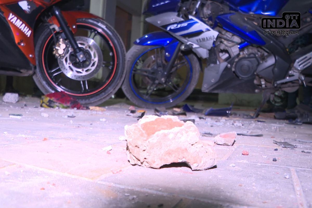 Ahmedabad: Stone Pelting and Vandalism at Gujarat University Boys Hostel