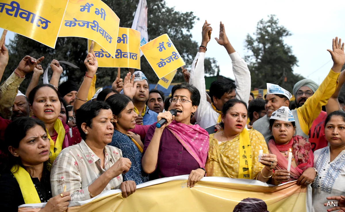 AAP Protest 'gherao'