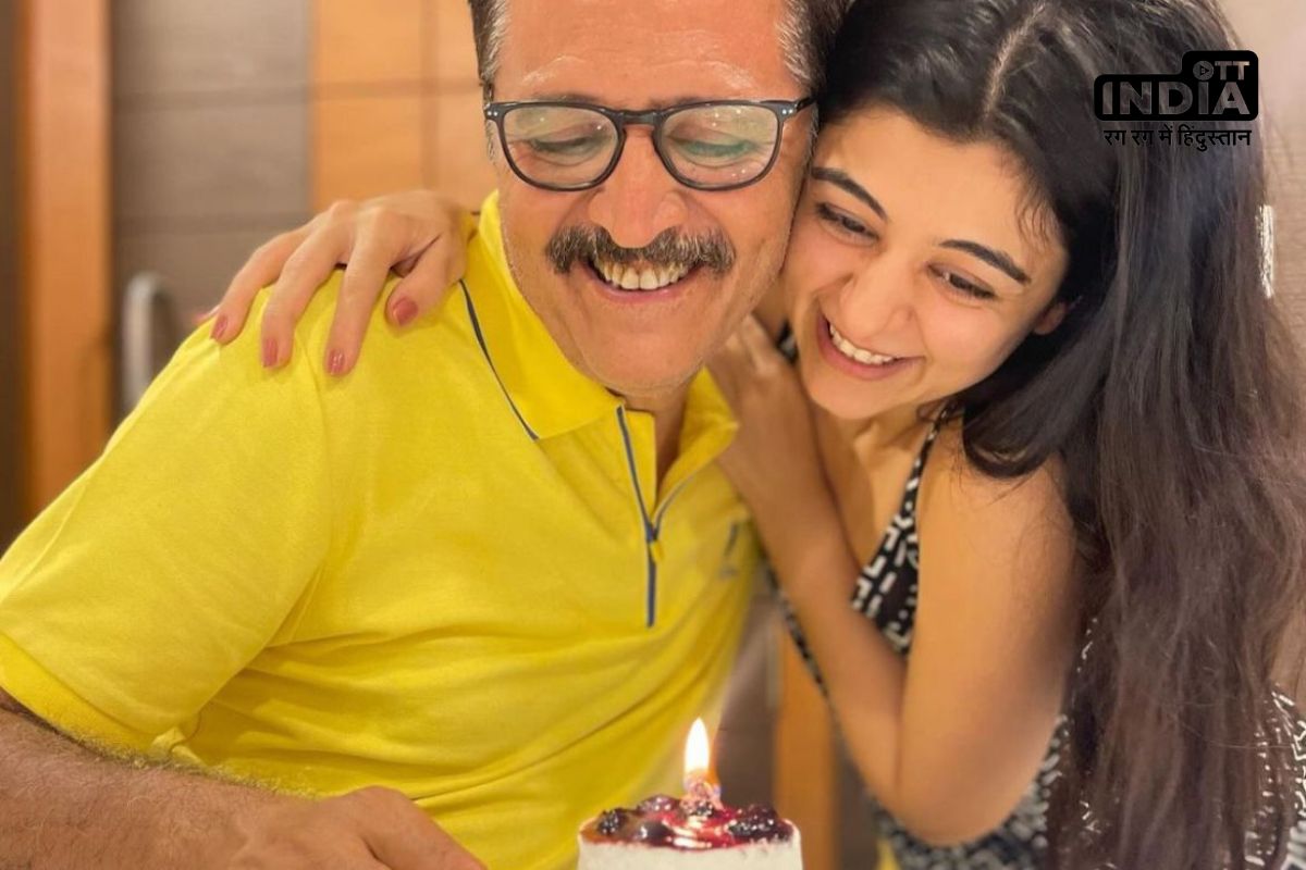Actress Yesha Rughani celebrates her Father’s Birthday; posts adorable pictures