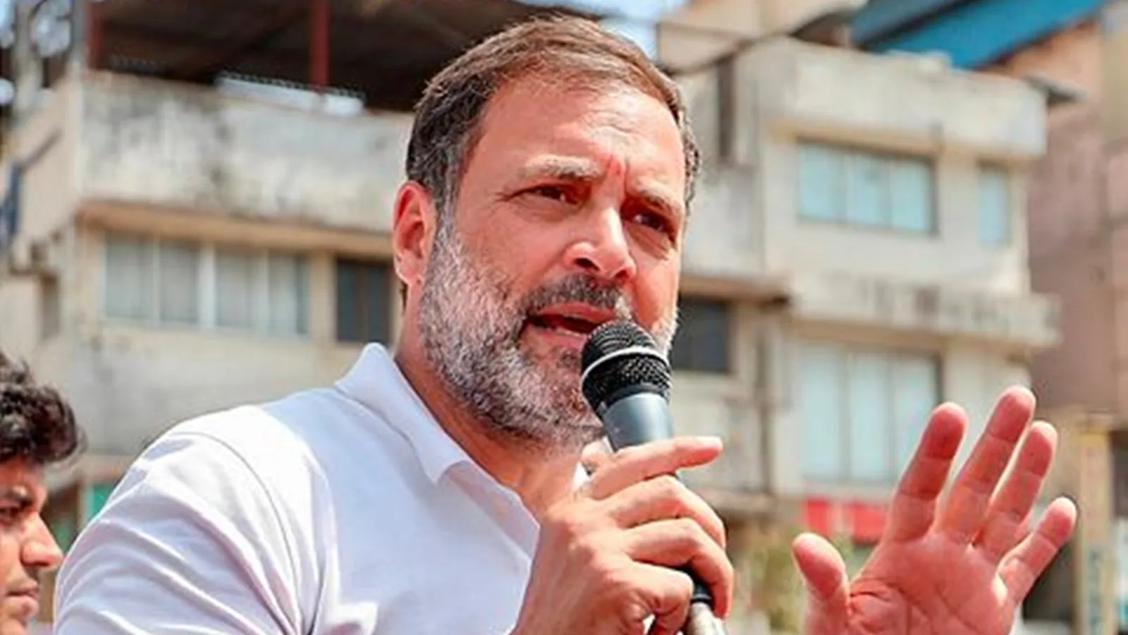 Badalapur reap case: The assault of miniors in the school premises, aggravate Rahul Gandhi to speak Badalapur reap case: The assault of miniors in the school premises, aggravate Rahul Gandhi to speak