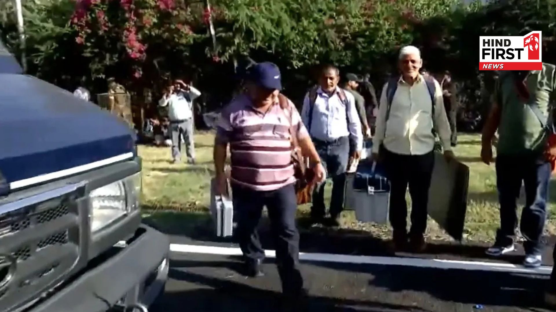 Election in Valley,1st phase of voting is tomorrow while polling parties leave for polling stations Election in Valley,1st phase of voting is tomorrow while polling parties leave for polling stations