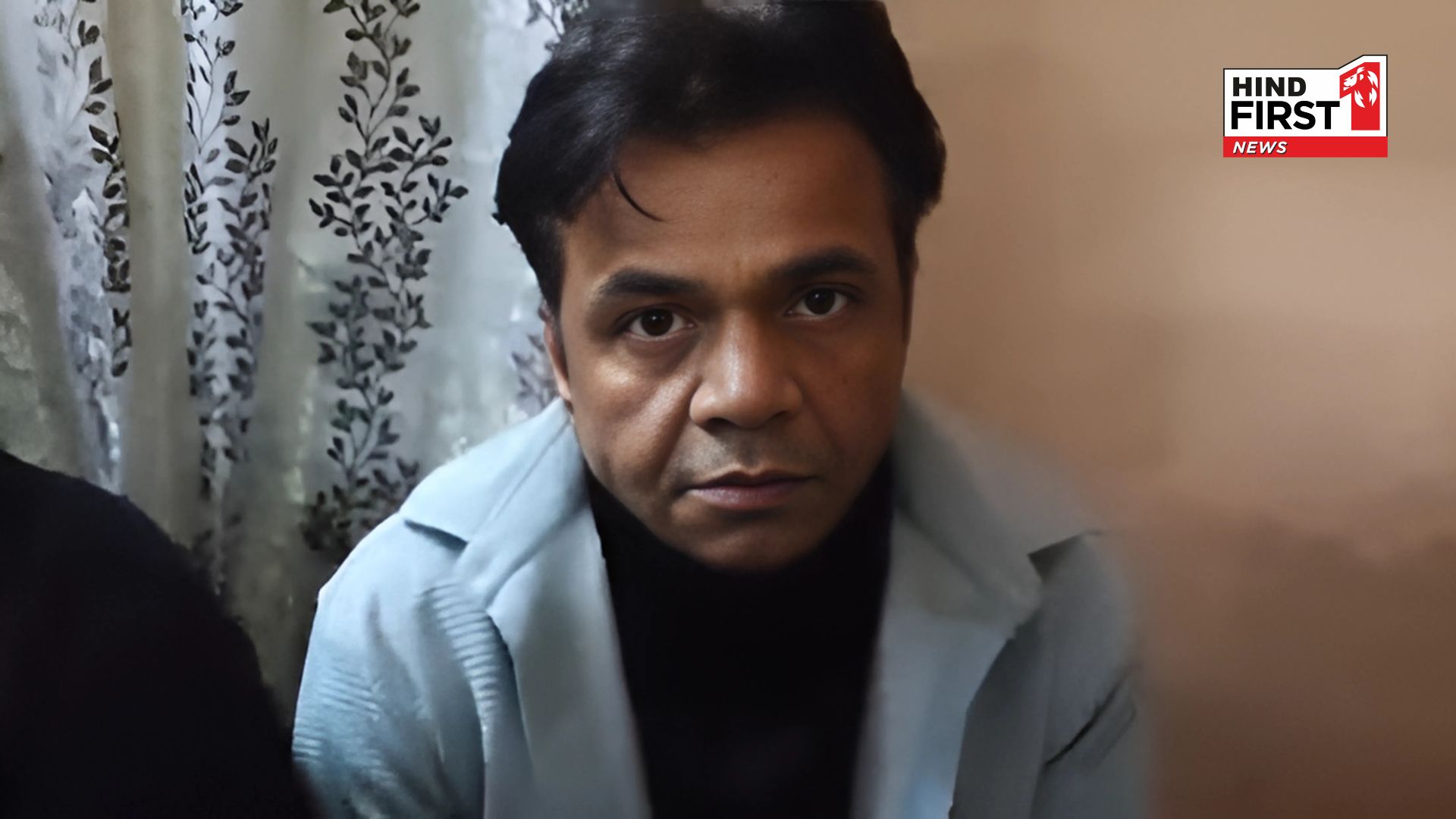 Rajpal Yadav snatches Journalists Phone when asked about Diwali Controversy
