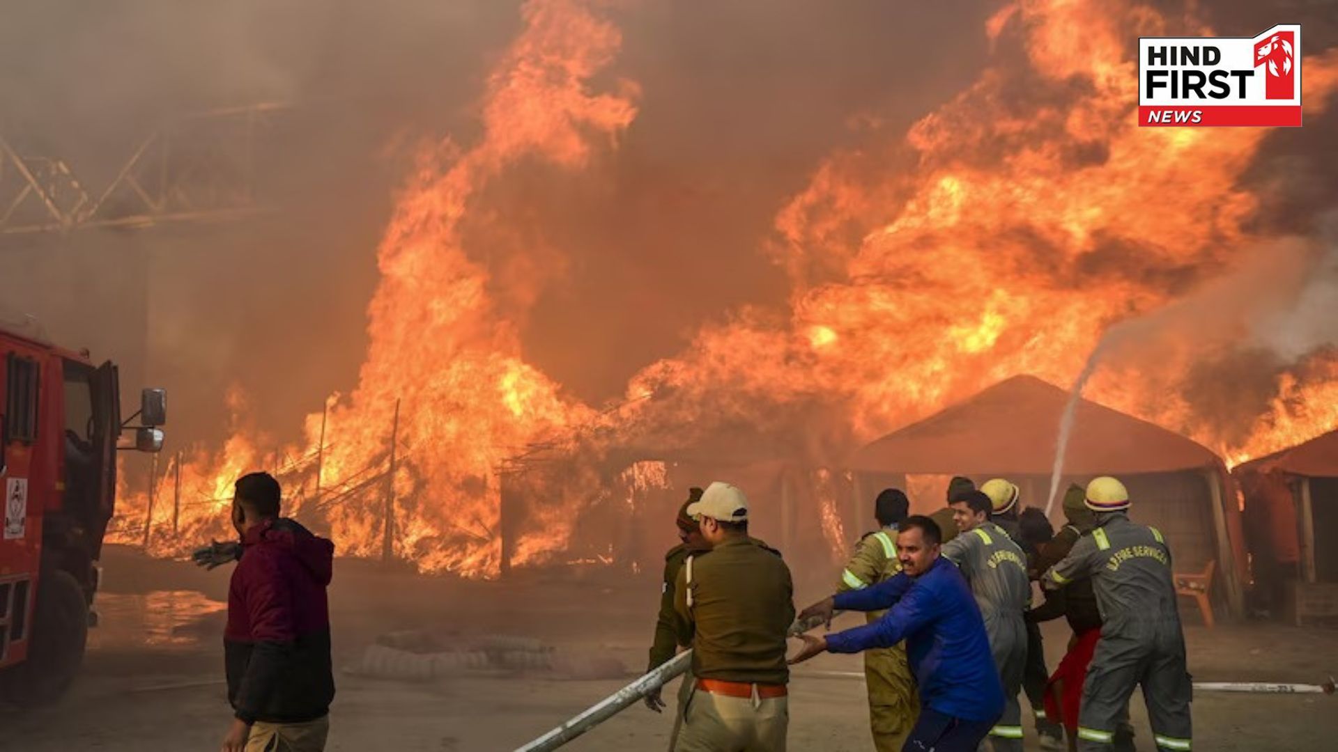 Fire in tent city of Mahakumbh at Jhunsi Chhatnag Ghat, fire brigade controlled ...