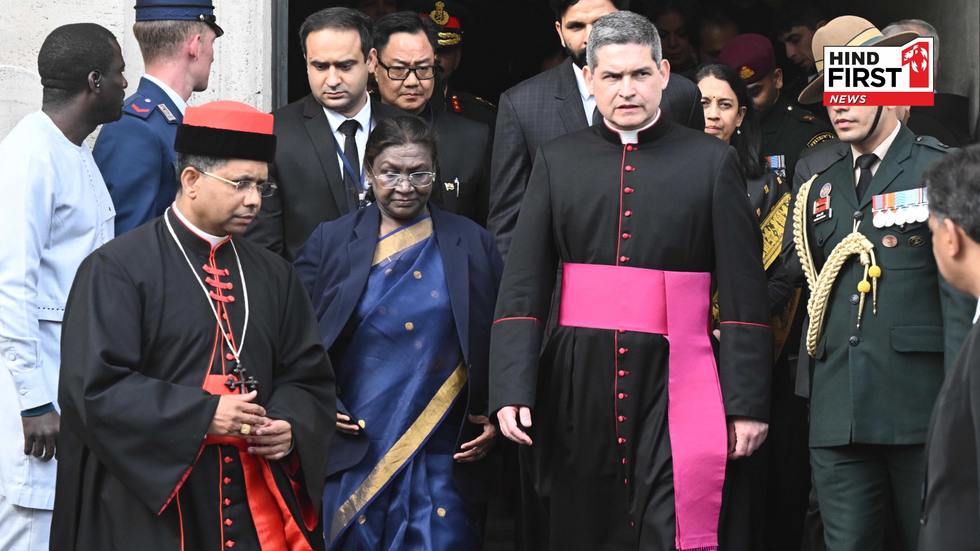 President Murmu Pays Last Respects to Pope Francis in Vatican City