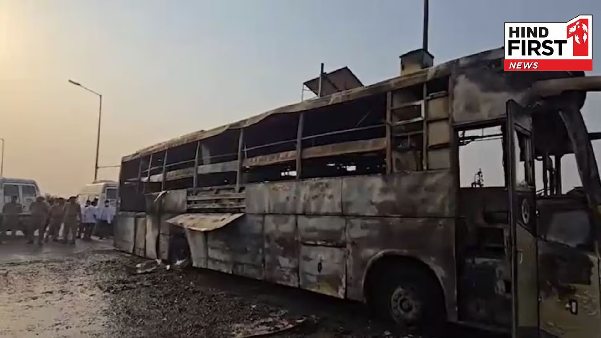 Tragic accident in Lucknow... Bus from Delhi to Bihar caught fire, 5 passengers burnt alive