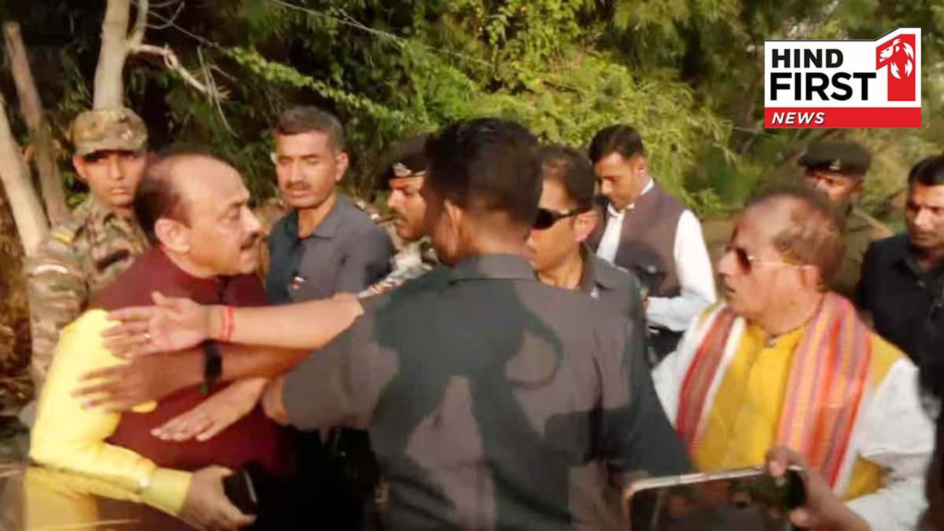 A thug like you... MLC Ajay Singh and Deputy CM Vijay Sinha clashed in front of the camera