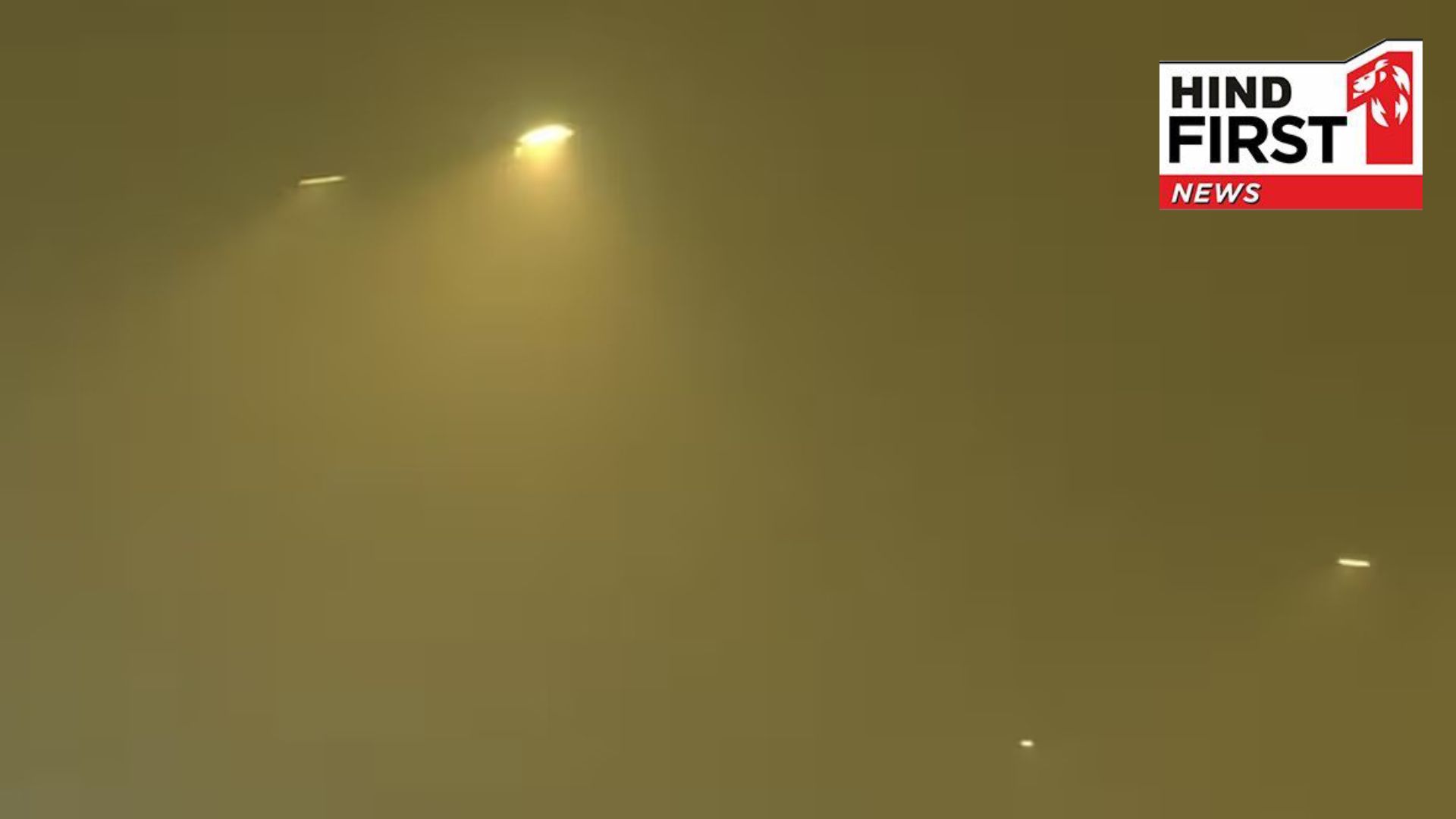 Delhi-NCR shrouded in dense fog, visibility zero due to fog and smog; AQI reaches 493 at Akshardham Delhi-NCR shrouded in dense fog, visibility zero due to fog and smog; AQI reaches 493 at Akshardham